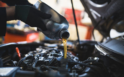 Volkswagen Engine Oil Filling